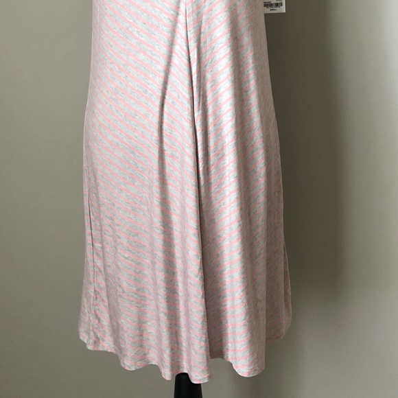 Cute Summer 🌸 dress - Picture 2 of 6